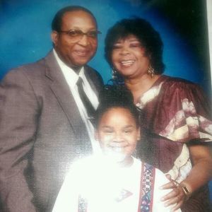 Meet your Posher, Chloe